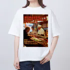 シロクマペンギンの鉄道模型好きの寿司屋の大将 Oversized T-Shirt