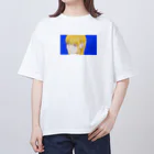 プラハの金色 Oversized T-Shirt