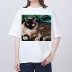 青い猫の青葉 Oversized T-Shirt