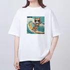 ハワイライフのSURFING猫（女の子バージョン） オーバーサイズTシャツ