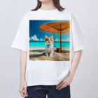 猫と紡ぐ物語の南国の海で一時のバカンスを楽しむ オーバーサイズTシャツ