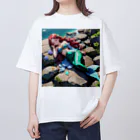 ぴよぴよショップの人魚姫のお昼寝 Oversized T-Shirt