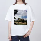 nightwalkerのノートルダム大聖堂 Oversized T-Shirt