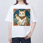 ゆまちゃんの開運雑貨屋さんの夜のミュシャ風招き猫 Oversized T-Shirt