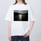 nightwalkerのパリのセーヌ川 Oversized T-Shirt