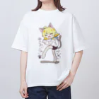 白身魚定食一人前の忍び猫のやえちゃん オーバーサイズTシャツ