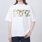 やまこの花の中から犬 Oversized T-Shirt