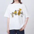 ちよ屋の三匹の猫 Oversized T-Shirt