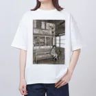 始発ちゃんのこころがやさしくなれる場所 Oversized T-Shirt