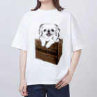 犬グッズの店しえるぶるーの箱入りペキニーズ(ホワイト) オーバーサイズTシャツ