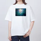 Luanaの海の中のマリア オーバーサイズTシャツ