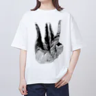 segasworksのフタユビナマケモノ Oversized T-Shirt