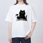 kocoon（コクーン）の嵐を招く黒猫 オーバーサイズTシャツ