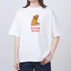 TOMOS-dogのふりむき犬（ドット）レッド オーバーサイズTシャツ