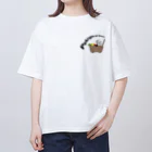 犬グッズの店しえるぶるーのおもちゃ箱に乗ったペキニーズ Oversized T-Shirt