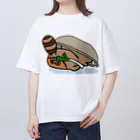 居酒屋よっぱ亭の女将の鍋かぶりたぬっぱ Oversized T-Shirt