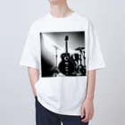 animaltennensuiの音楽の心・白黒で描かれた情熱の瞬間 Oversized T-Shirt