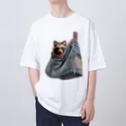 有限会社サイエンスファクトリーのタヌキのムギとお出かけ Oversized T-Shirt