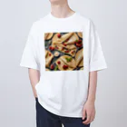 Dancing Sweets のダンシングクレープ Oversized T-Shirt