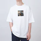 33sun33の頂上のライオン Oversized T-Shirt