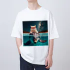 猫と紡ぐ物語のイルカと猫が海を共に泳ぐ異種間の絆が存在 オーバーサイズTシャツ