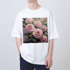 okierazaのペールピンクのバラの花束 オーバーサイズTシャツ
