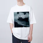 Dark Fの暗黒の海に浮かぶ腐敗した船の墓場 オーバーサイズTシャツ