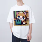 にゃんにゃんの箱の中身が気になる子猫 オーバーサイズTシャツ