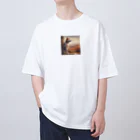 me-tooの遠くを見つめる愛犬 Oversized T-Shirt