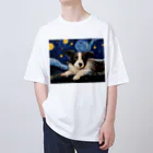 Dog Art Museumの【星降る夜 - ボーダーコリー犬の子犬 No.3】 Oversized T-Shirt