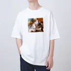 終わらない夢🌈の眠るにゃんこ😺zzz Oversized T-Shirt