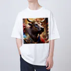 Fujimishokaiの牛の絵　力強く王者のような風格を醸し出しています。 オーバーサイズTシャツ
