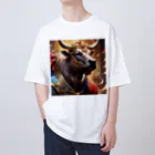 Fujimishokaiの牛の絵　力強く王者のような風格を醸し出しています。 Oversized T-Shirt