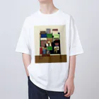 草加明良の本棚のイラスト Oversized T-Shirt