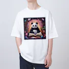 pandownloadの魔法の本を読むパンダ Oversized T-Shirt