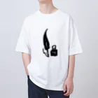 ツメサキの世界の羽ペン Oversized T-Shirt