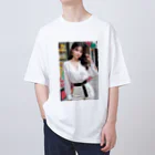 AI美女グラビアアートのおしゃれ美女はいかが？ Oversized T-Shirt