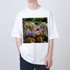 AQUAMETAVERSEの華やかな花が入った花かご　なでしこ1478 オーバーサイズTシャツ