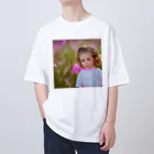 Natural Eleganceの天使のような少年 オーバーサイズTシャツ