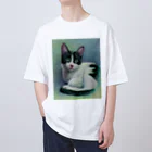 ユキ・エスのキャットアートハチワレくん オーバーサイズTシャツ