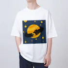 雨傘のくるくる土星ねこ Oversized T-Shirt