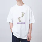 Keiko_Naoko-Art-Japanのエコのあしあと (”Ecoralogical©” Footprints)   FOLLOW ME Oversized T-Shirt