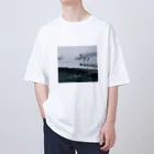 たまコロンの浜辺の飛行機 オーバーサイズTシャツ