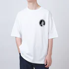 Bo tree teeのCameo (black) Oversized T-Shirt
