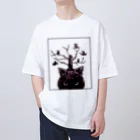 ブティック萌の猫とフクロウ Oversized T-Shirt