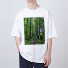 よだれ堂の緑の散歩道 Oversized T-Shirt