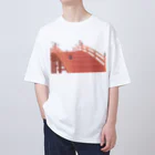 Amiの狐の赤太鼓橋 オーバーサイズTシャツ