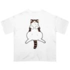 OSORAのおなか丸出し猫 Oversized T-Shirt