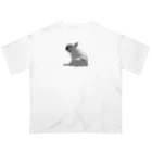 ロキの店の座り犬(切抜き) Oversized T-Shirt