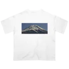 下田村の冠雪した富士山 オーバーサイズTシャツ